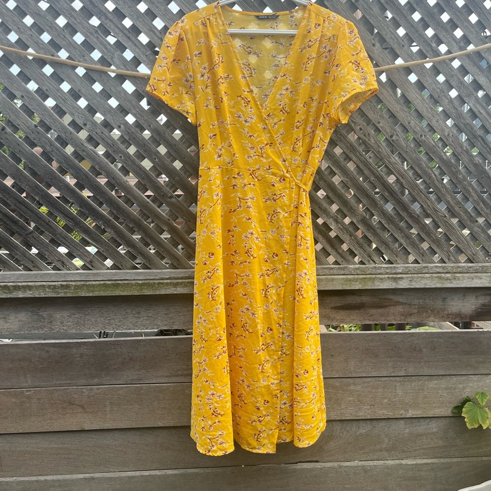 SHEIN Yellow Flutter Sleeve Midi Wrap Sundress